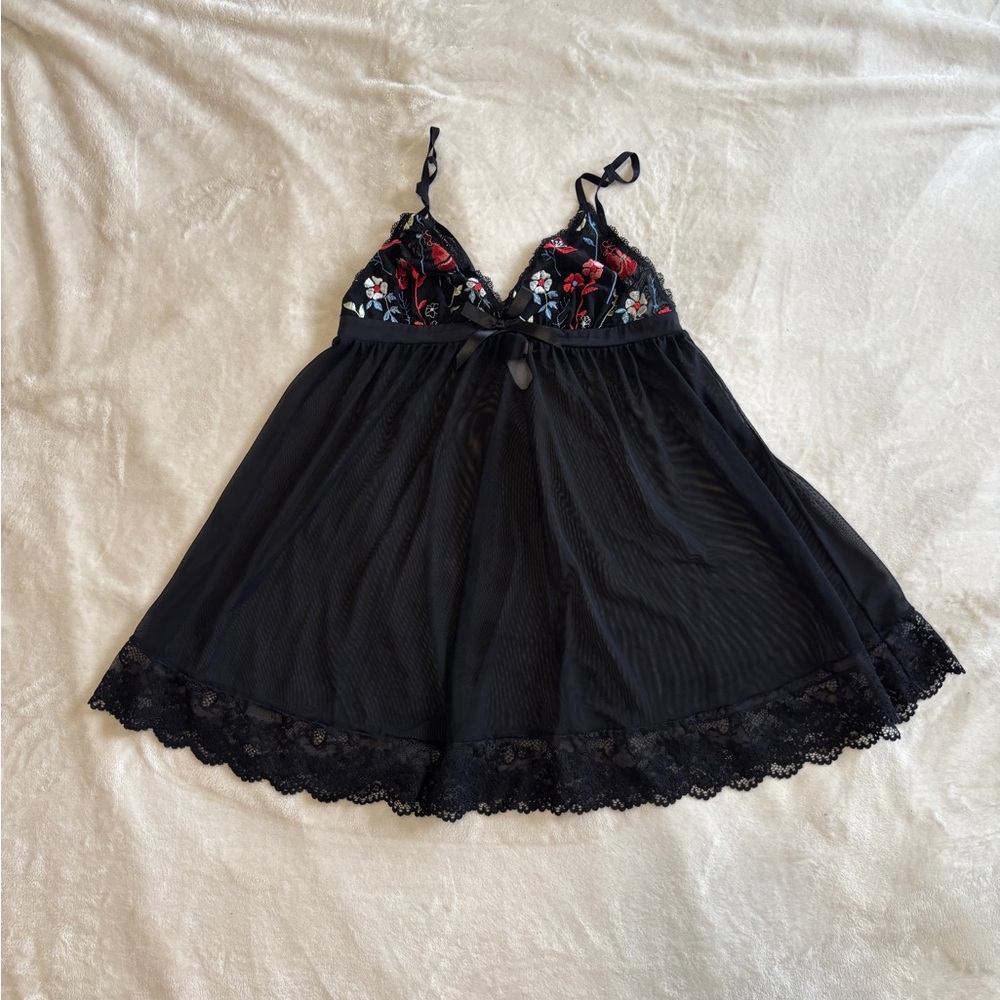 Elegant floral Lace Trim Babydoll nightgown